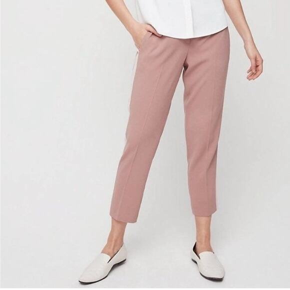 Aritzia Pants - Aritzia Babaton Linen Blend Cropped Pant Blush Pink Pull on size 0
